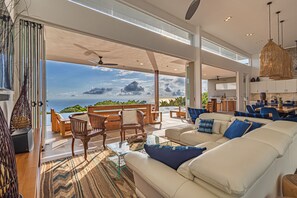 Living area - Vista del Cielo - Private Ocean View Luxury Villa (Uvita)