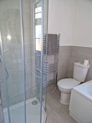 Hair dryer, towels, soap, shampoo - Perfect for a city break, 10 minutes into Newcastle city centre (Gateshead)