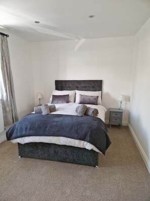 1 bedroom, WiFi, bed sheets - Perfect for a city break, 10 minutes into Newcastle city centre (Gateshead)