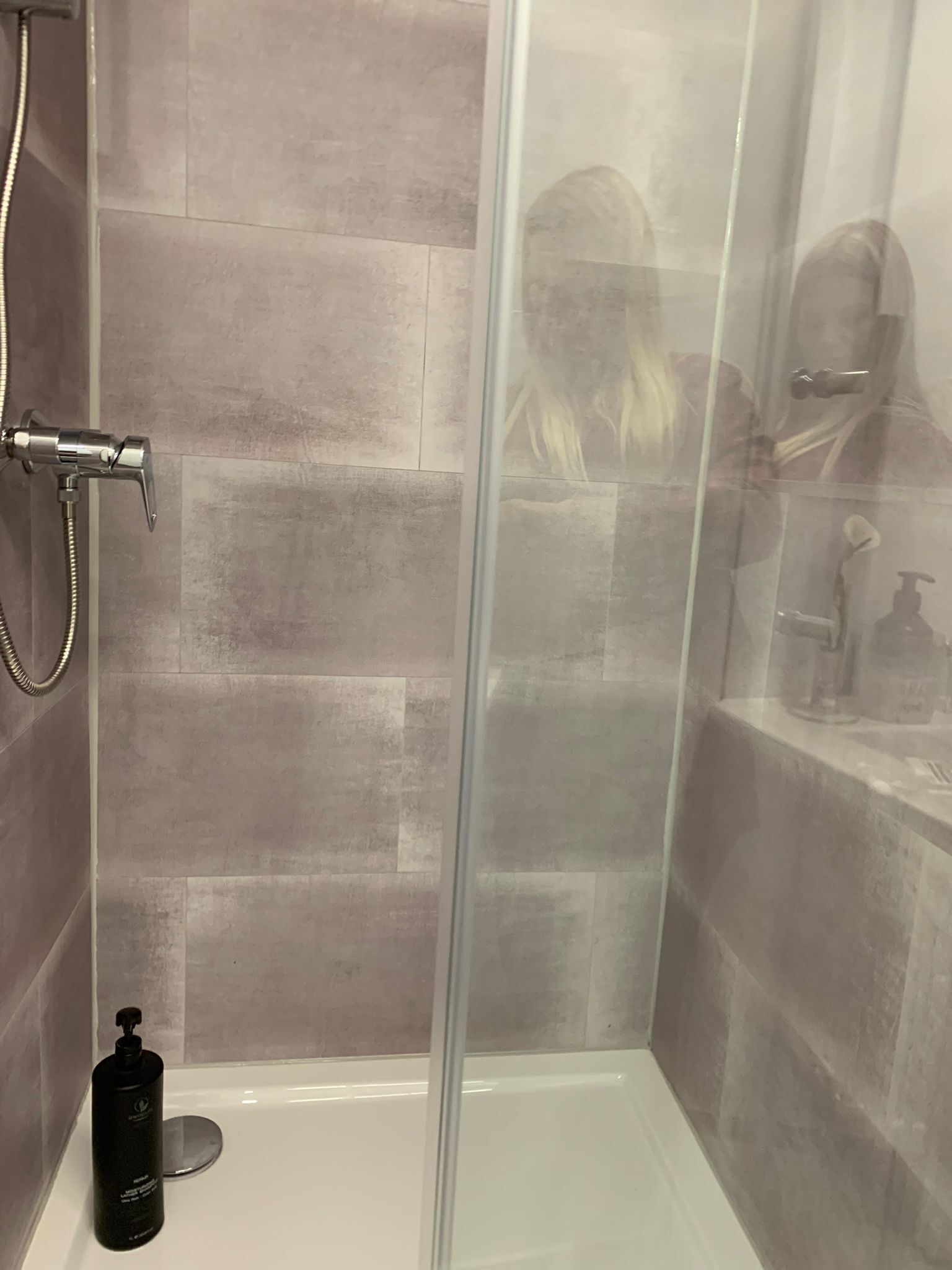 W-Lan, Office, zwischen Köln und Düsseldorf die Natur am Rhein genießen