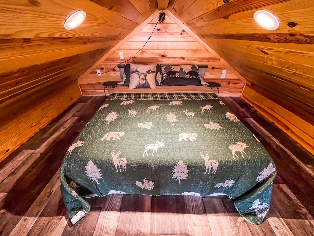 Cabin 1•1 mi to DeGray Lake Hot Spring County Vrbo