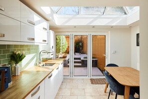 2 عدّة غرف نوم