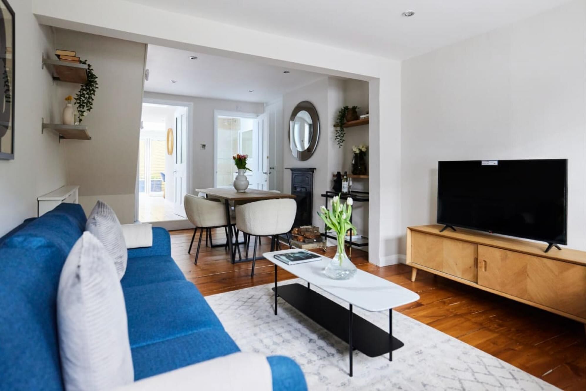 The Elmbridge Getaway - Glamorous 2bdr With Garden Parking