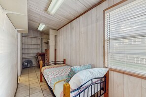 3 habitaciones y ropa de cama