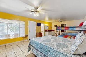 3 chambres, draps fournis