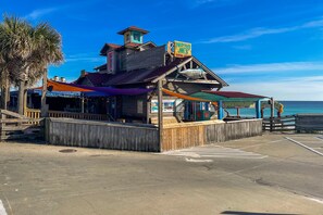 Exterior - Luxury home near beach with pool & bikes included - dog-friendly (Miramar Beach)