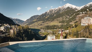 Piscina all'aperto