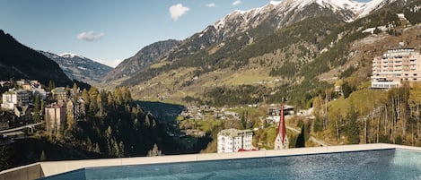 Rooftop pool