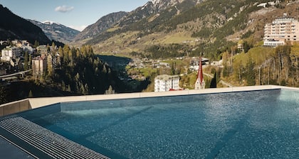 Urban Nature Bad Gastein - Badeschloss