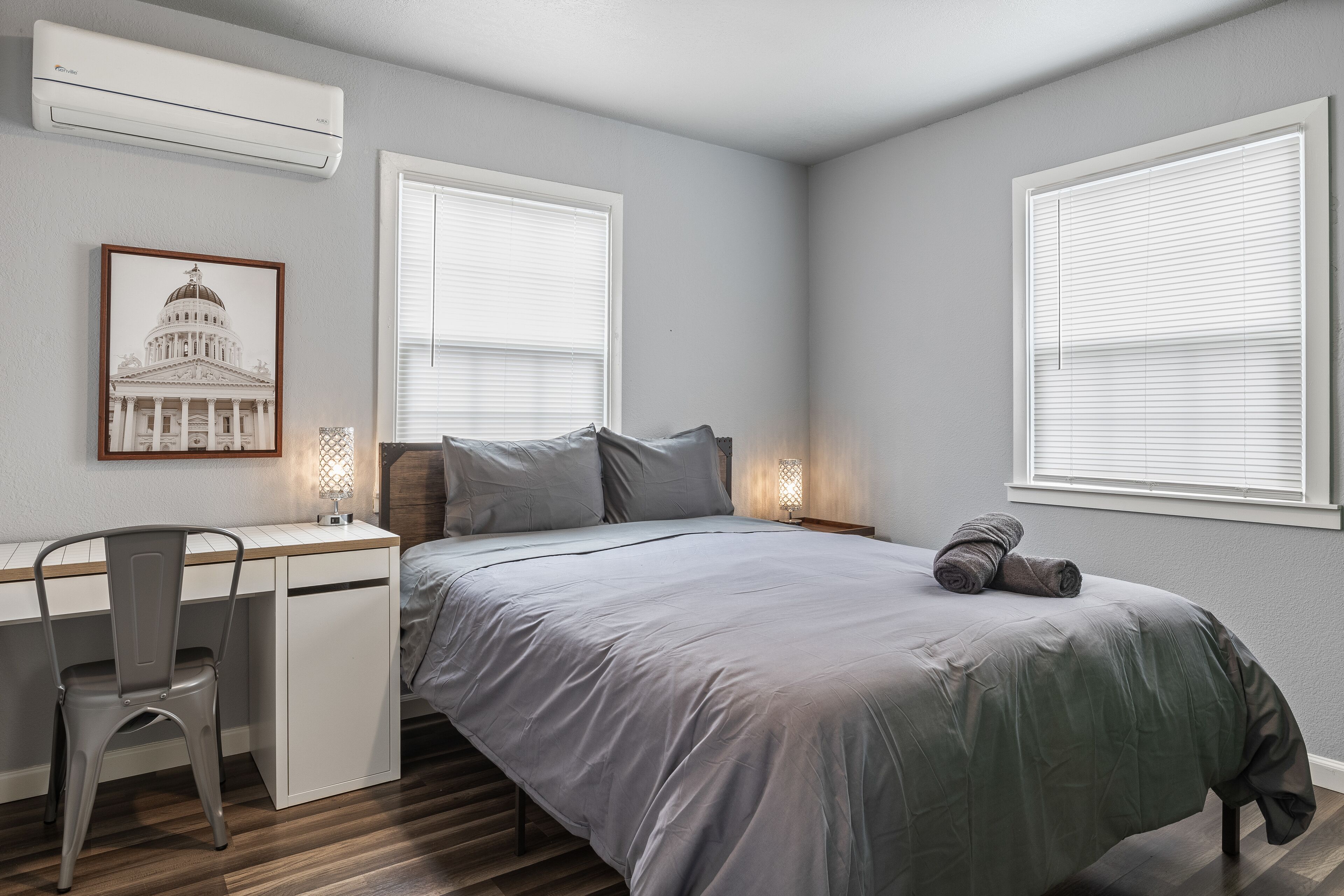 Modern 2BR in West Sac *5 Mins Downtown* w/Laundry