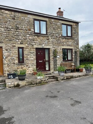 Exterior - Woodside Cottage, Grewelthorpe , Nr Masham 4 Person Cottage (GREWELTHORPE)
