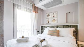 Chambre Double Confort, balcon | Draps fournis