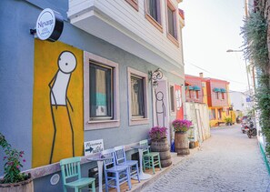 Kiến trúc tòa nhà