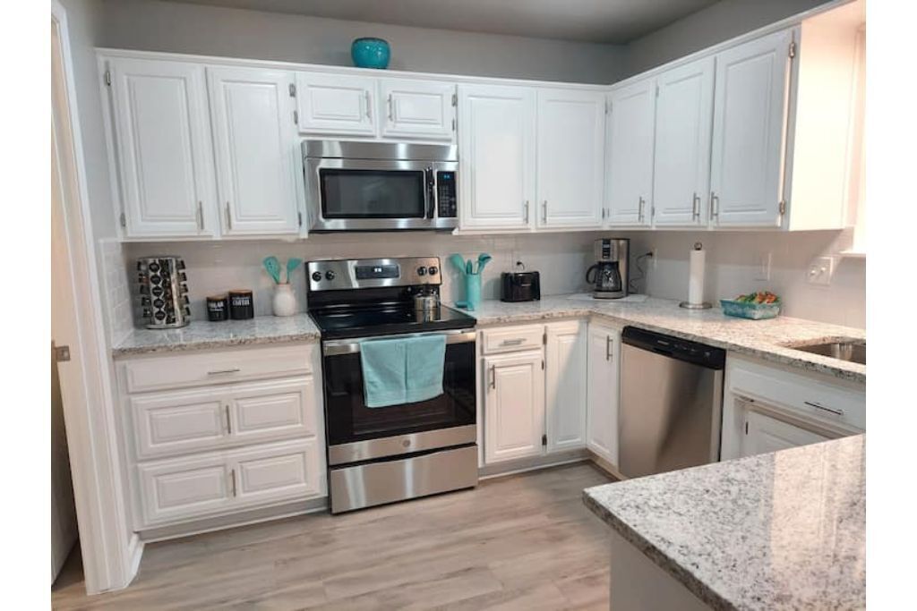 Entire 3 Bedroom House Near Bike Trails!