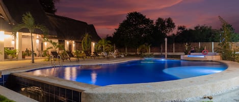 Outdoor pool, sun loungers