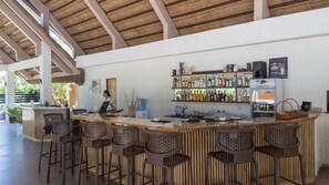 Bar (on property) - The Mayana Resort (Dauis)