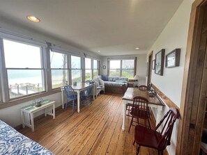 TV - Brewster Cape Cod Bay Waterfront (Brewster)