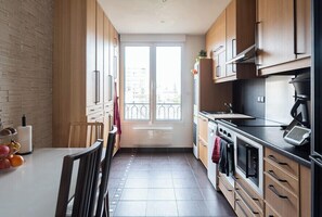 Køleskab, mikrobølgeovn, ovn, opvaskemaskine