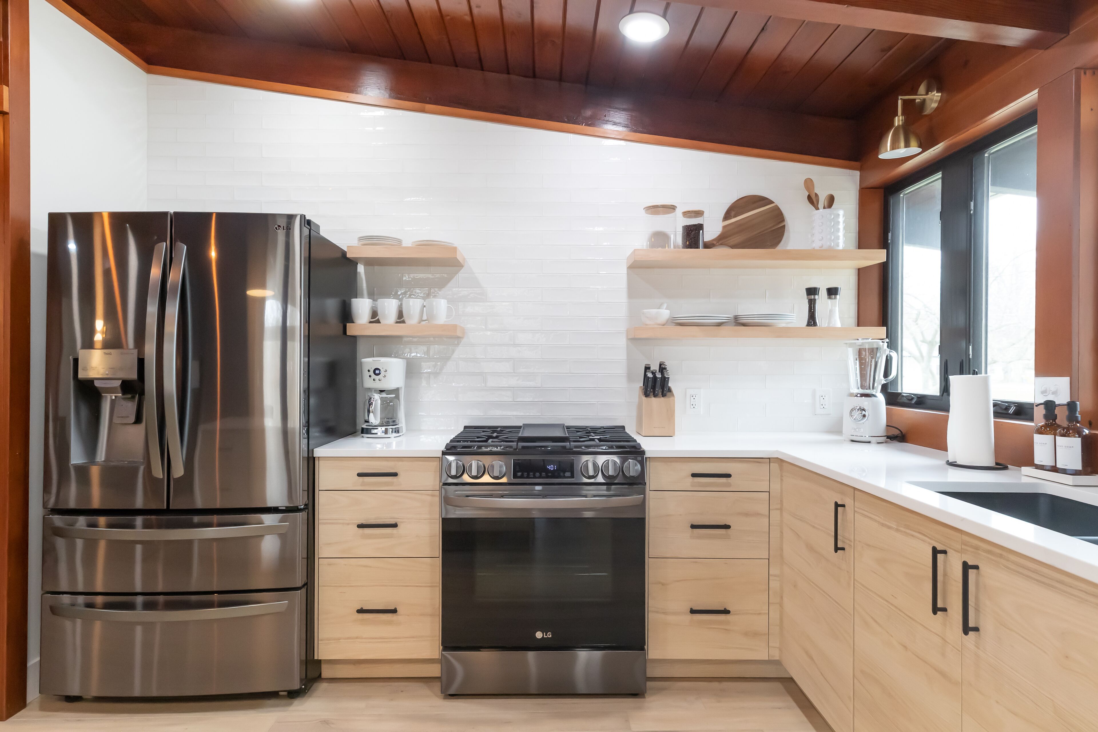 Stylish Mid-Century Modern Cottage