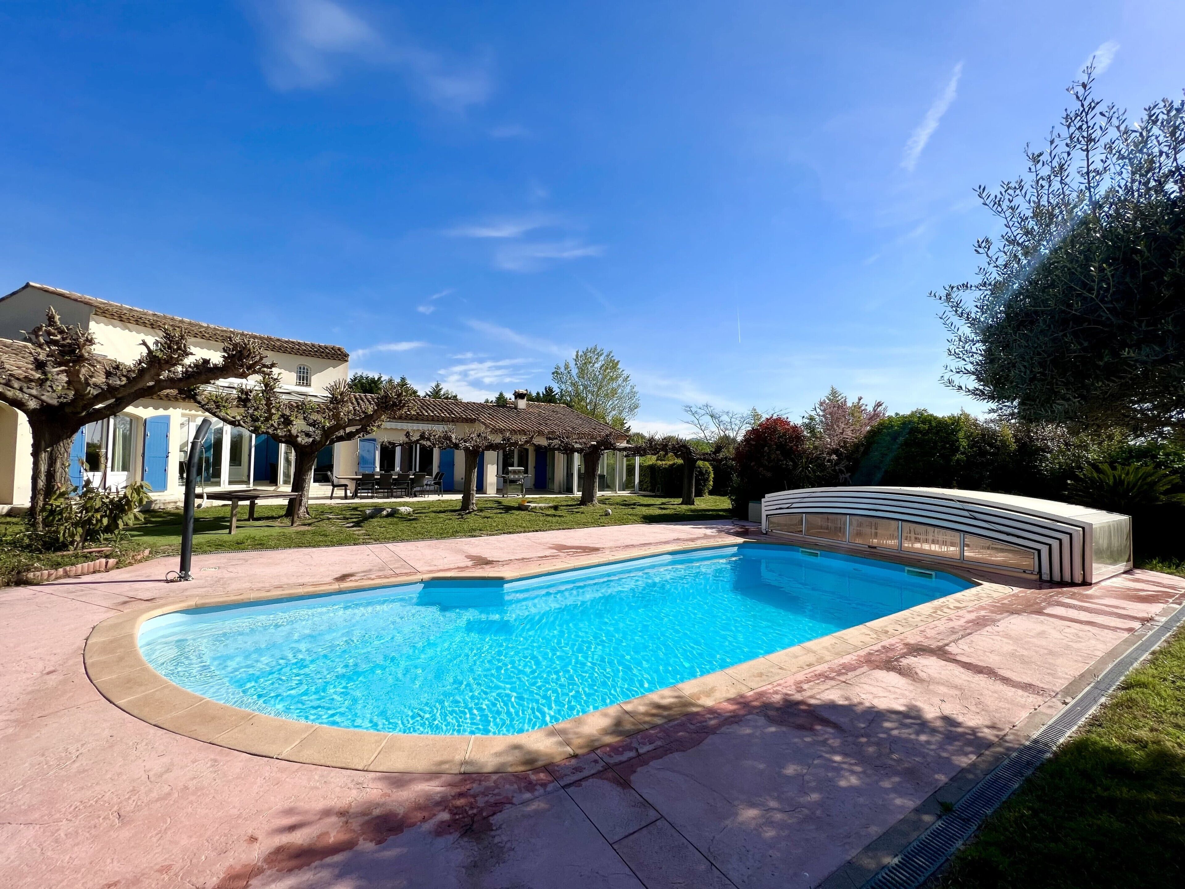 Beautiful Villa with garden and private pool