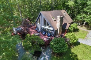 Exterior - Lake Access Lodge w/ Fireplace & Hot Tub (Oakland)