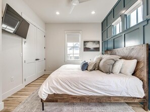 3 habitaciones, tabla de planchar con plancha, wifi y ropa de cama 