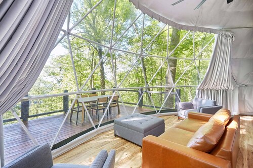 Asheville Dome Sleeps 6 + Hot Tub + Mountain View