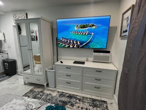 Interior - Sea Shell *5 min to Beach* (Fort Lauderdale)