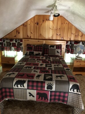 3 bedrooms, iron/ironing board, free WiFi, bed sheets - Peaceful Waterfront Toddy Pond Retreat (Ellsworth)