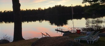 Peaceful Waterfront Toddy Pond Retreat