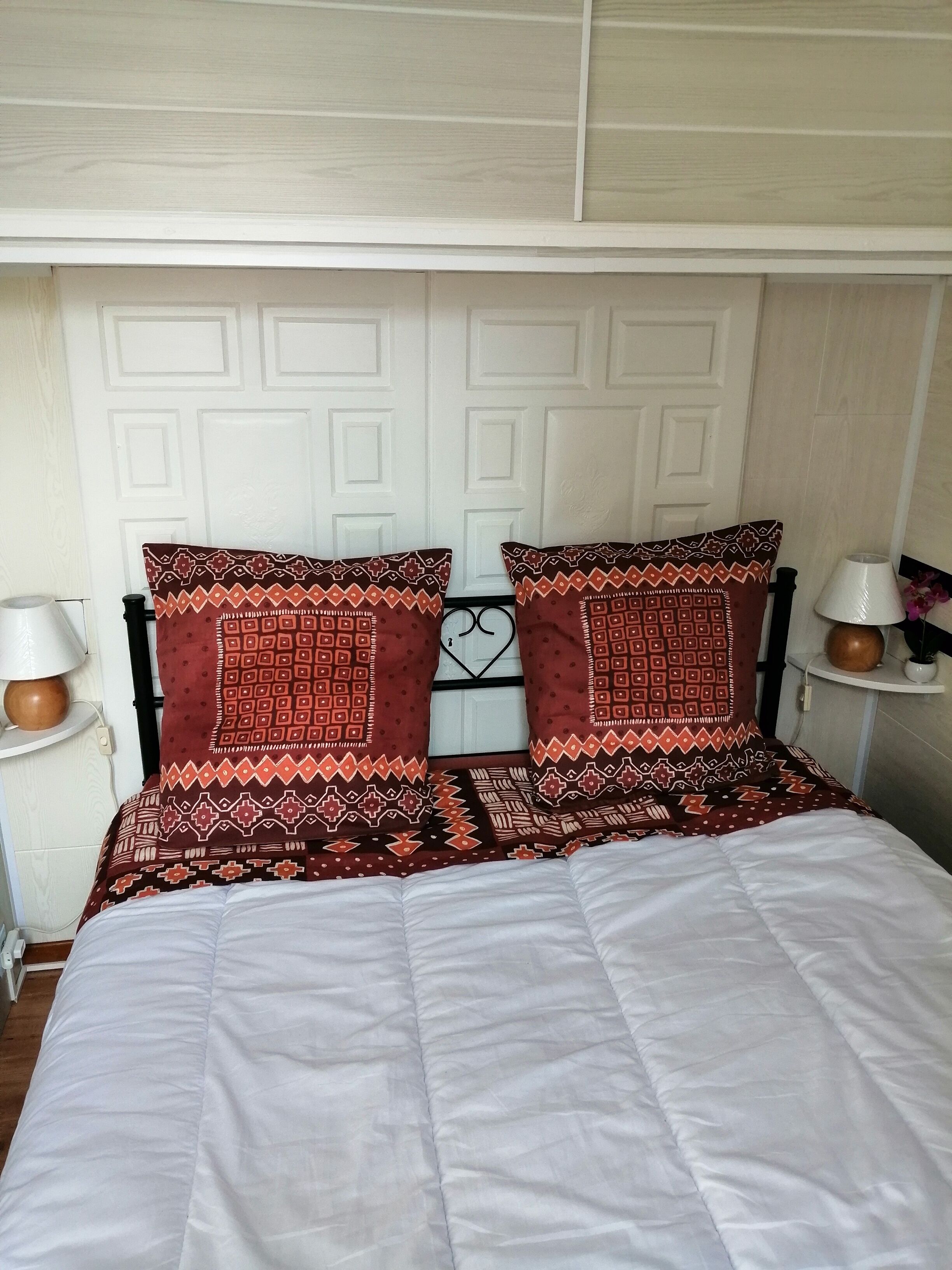 SOUS  LE  SOLEIL  DE LA  PROVENCE