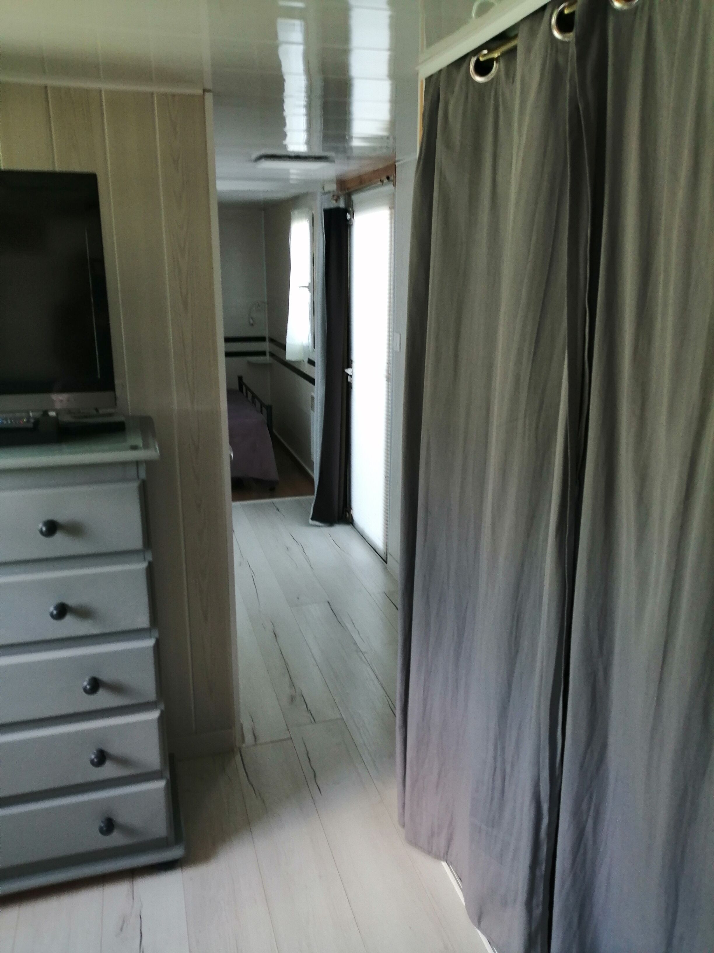 SOUS  LE  SOLEIL  DE LA  PROVENCE