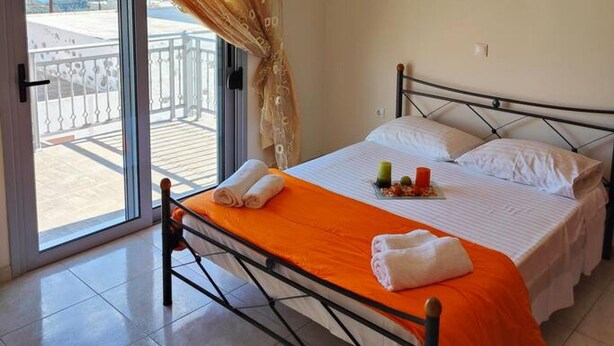 Ảnh chưa phân loại, 1 trong số 39 ảnh, nút