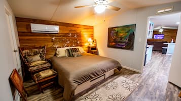 3 bedrooms, bed sheets