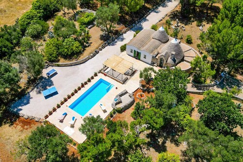 Villa Tarsilla by Villa Plus