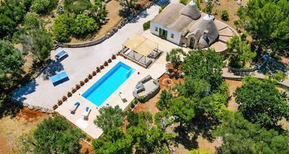 Villa Tarsilla by Villa Plus