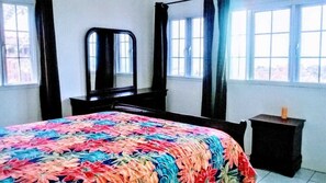 Panoramic Apartment, 2 Bedrooms, Ocean View, Sea Facing | 2 bedrooms, individually decorated, individually furnished