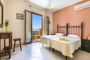 3 bedrooms, WiFi, bed sheets