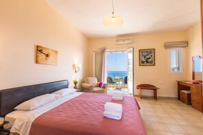 3 bedrooms, WiFi, bed sheets - Villa Skala Ionian by Villa Plus (Ionian Islands)