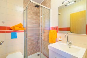 Bathroom - Villa Tammy by Villa Plus (Vodnjan)