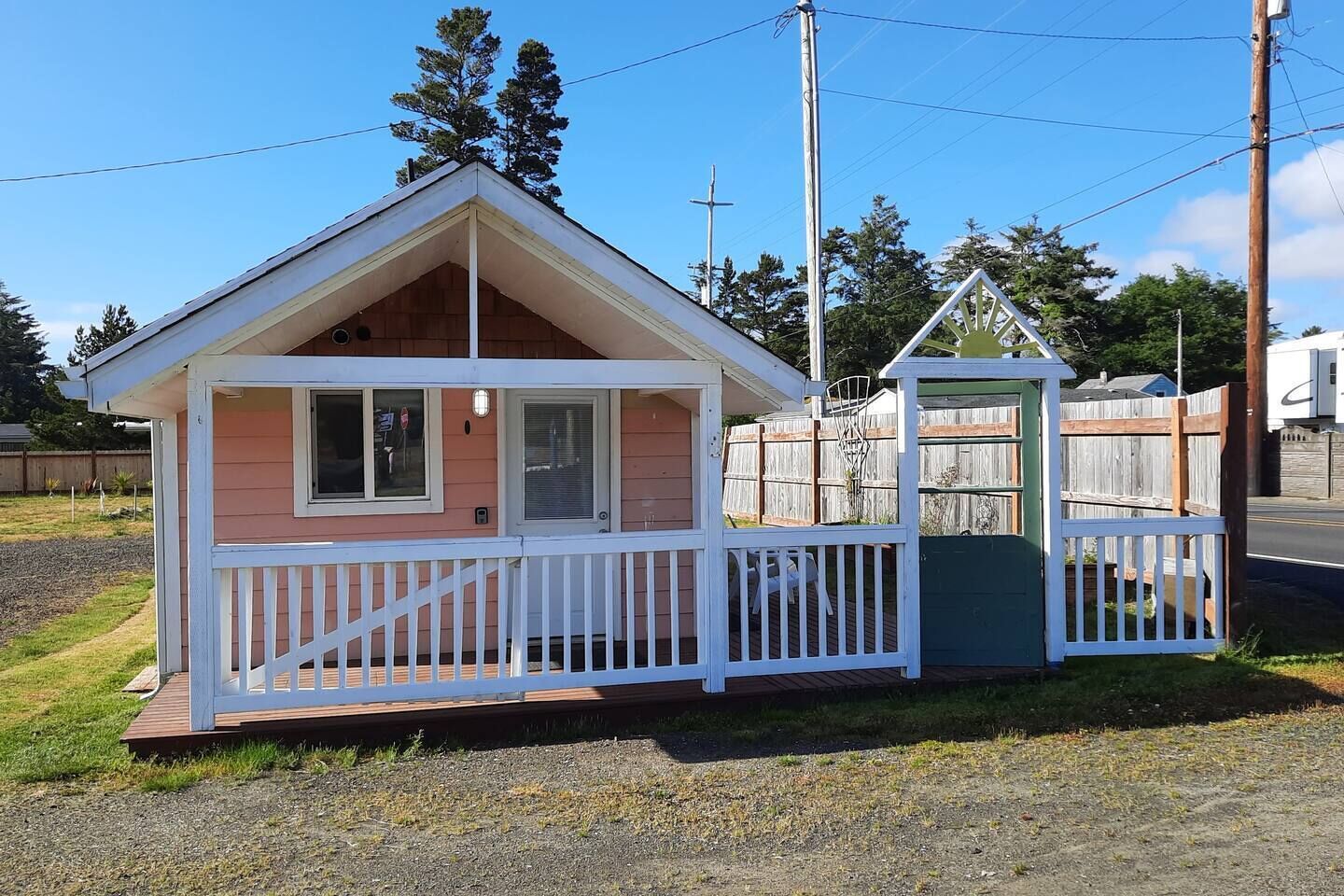 "Seascapes Cottage" 1-Bed by the Sea w/fireplace