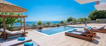 Villa Roz by Villa Plus