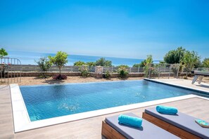 Pool - Villa Roz by Villa Plus (Ionian Islands)