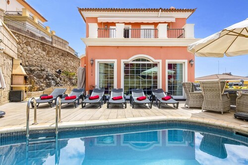 Villa Paris by Villa Plus