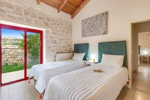 3 bedrooms, iron/ironing board, free WiFi, bed sheets - Villa Sunny Hill by Villa Plus (Crete)