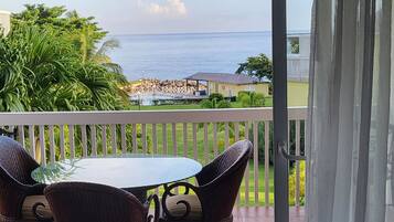 3 bedrooms, iron/ironing board, free WiFi