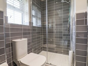 Cottage | Bathroom