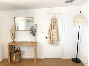 Interior - Joshua Tree - Under the Stars-Pool, Spa & Fire pit (Yucca Valley)