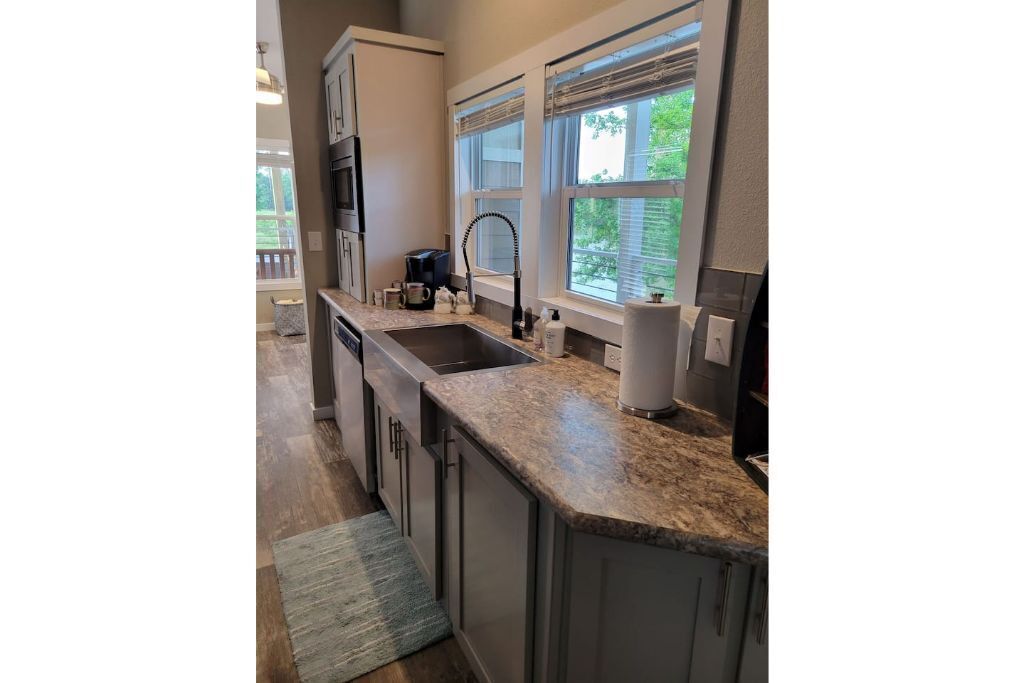 Naturalist Boudoir Lake House, Tiny House On Water