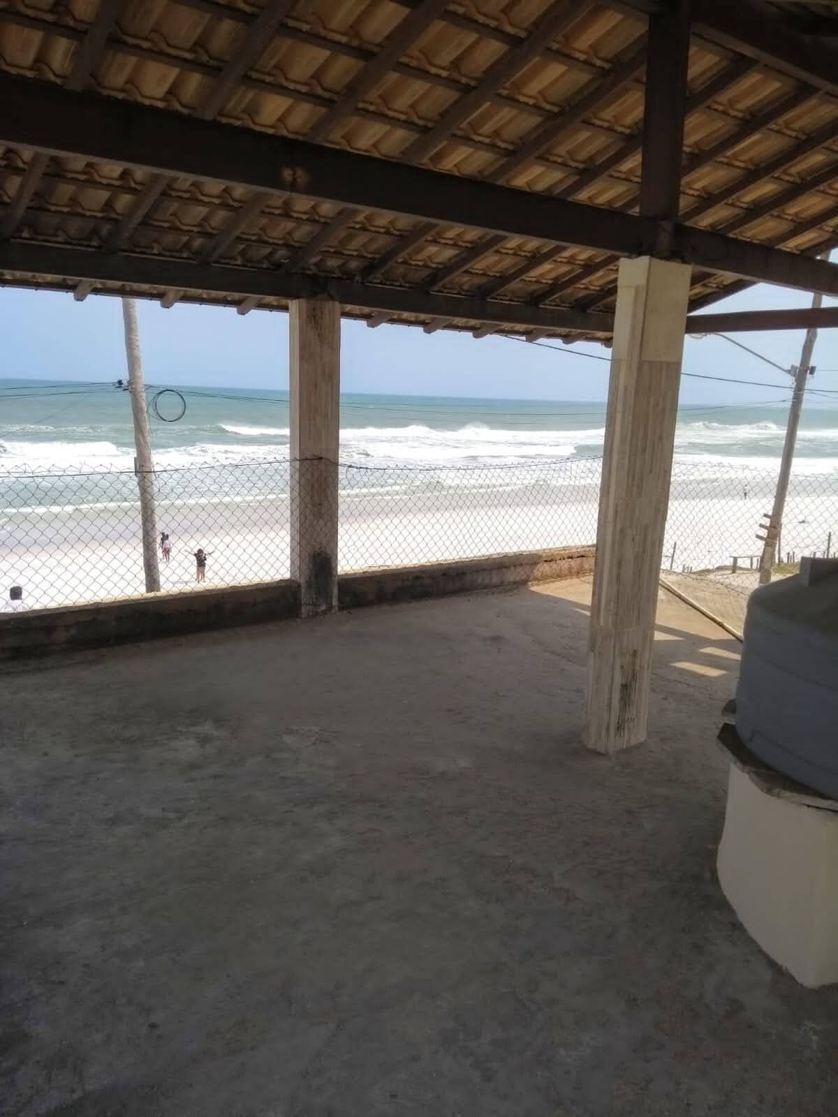 Paradise in front of Atlantis